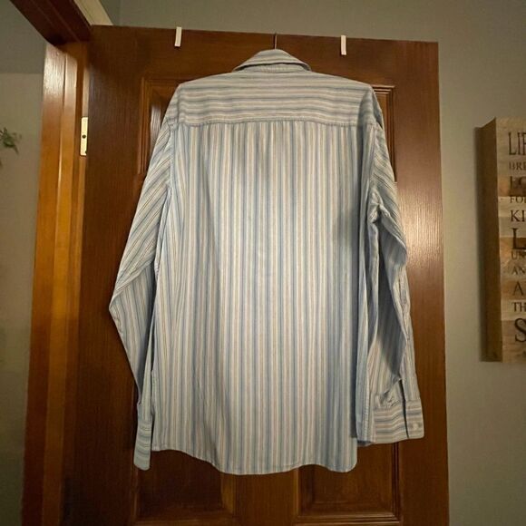 Men’s Aeropostale Button Down Dress Shirt or Casual - Picture 4 of 6